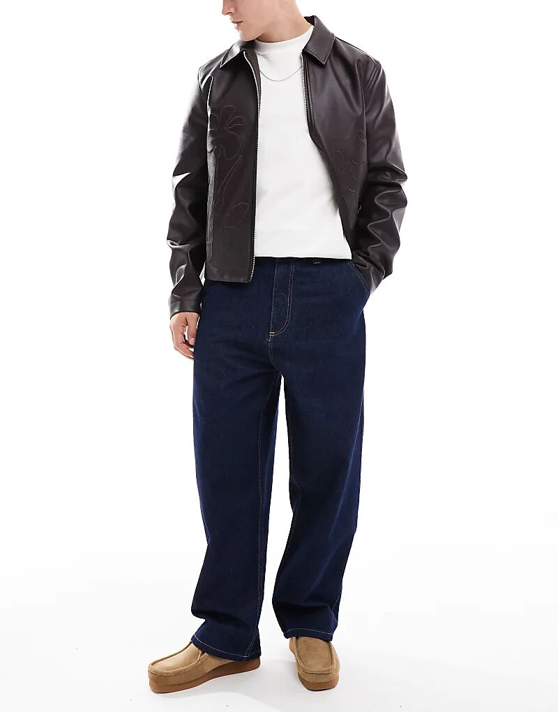 Джинсы-скейтер с эффектом промывки синего цвета Pull&Bear
Джинсы-скейтер с эффектом промывки синего цвета Pull&Bear