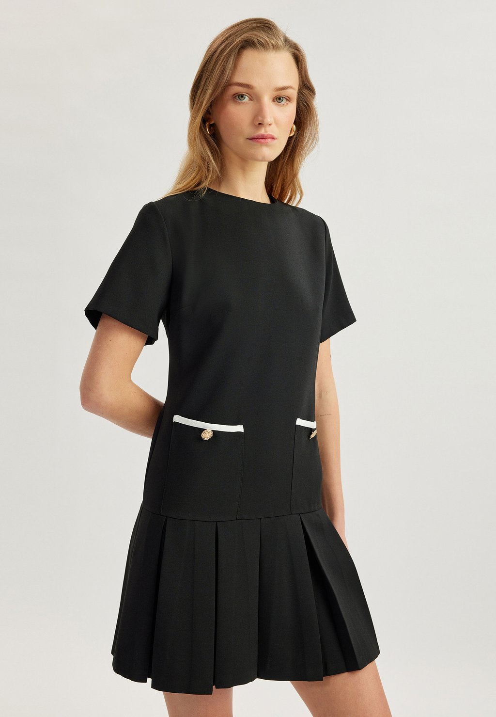 Повседневное платье Koton, черный 
Повседневное платье Koton, черный