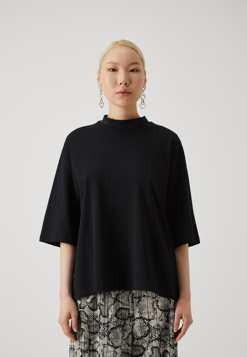 Топ с длинными рукавами VMMOLLY 3/4 Vero Moda, цвет black
Топ с длинными рукавами VMMOLLY 3/4 Vero Moda, цвет black