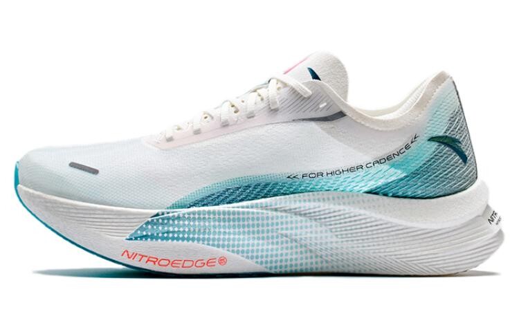 Кроссовки женские C202 5 GT с низким верхом, белые/синие Anta
Кроссовки женские C202 5 GT с низким верхом, белые/синие Anta