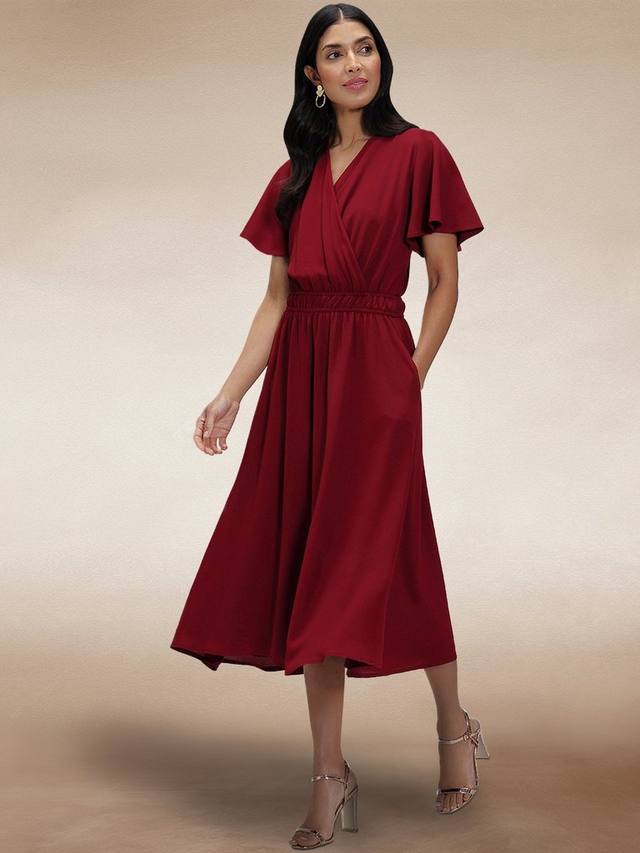 Шифоновое расклешенное платье миди HotSquash, цвет Wine
Шифоновое расклешенное платье миди HotSquash, цвет Wine