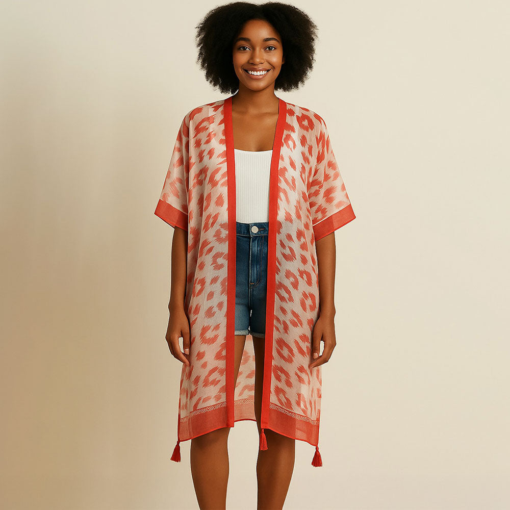 Прозрачный длинный пончо-кимоно с леопардовым принтом и кисточками на распашке TRUEDAMES
Прозрачный длинный пончо-кимоно с леопардовым принтом и кисточками на распашке TRUEDAMES