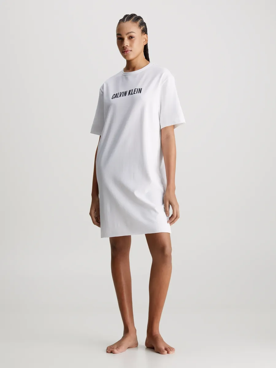 Ночная рубашка Calvin Klein Underwear "S/S NIGHTSHIRT", с надписью-логотипом на груди, белый
Ночная рубашка Calvin Klein Underwear "S/S NIGHTSHIRT", с надписью-логотипом на груди, белый
