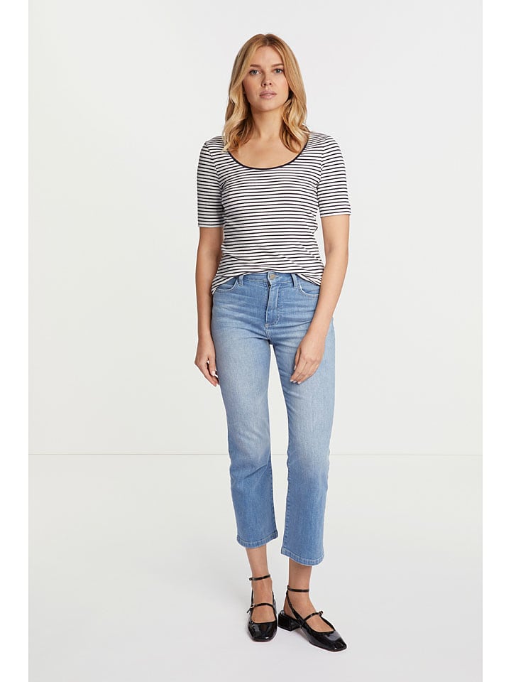 Футболка Rich & Royal, цвет dunkelblau/weiß
Футболка Rich & Royal, цвет dunkelblau/weiß