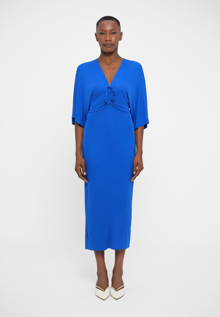 Платье Diane von Furstenberg VALERIE DRESS, Sapphire Blue /Blue
Платье Diane von Furstenberg VALERIE DRESS, Sapphire Blue /Blue