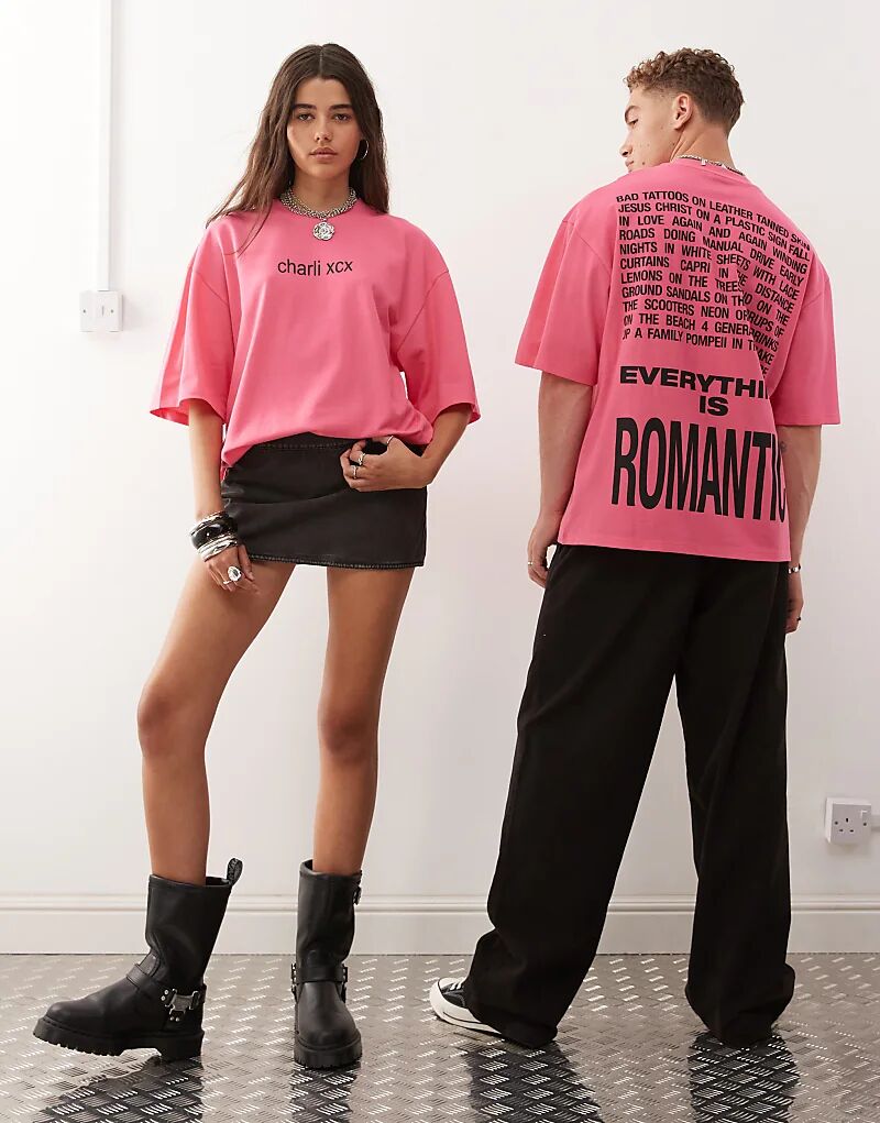 COLLUSION официальная унисекс-футболка Charli XCX BRAT пике свободного кроя розового цвета
COLLUSION официальная унисекс-футболка Charli XCX BRAT пике свободного кроя розового цвета