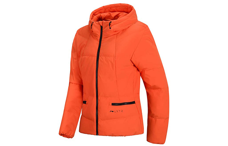 LINING Пуховик женский оранжево-красный
LINING Пуховик женский оранжево-красный