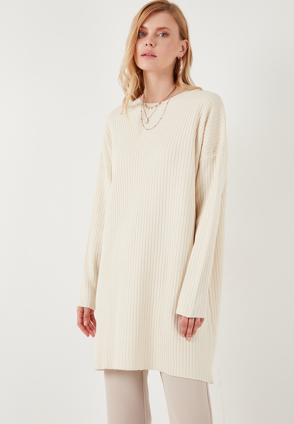 Джемпер LELA, кремовый
Джемпер LELA, кремовый