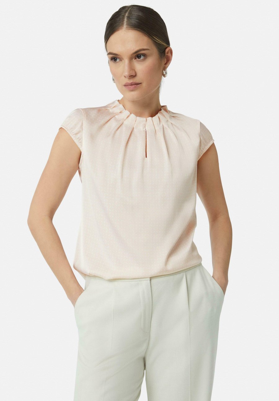 Блуза comma MIT RAFFUNG UND ALL-OVER-PRINT, Perlmuttrosa/Light Pink
Блуза comma MIT RAFFUNG UND ALL-OVER-PRINT, Perlmuttrosa/Light Pink
