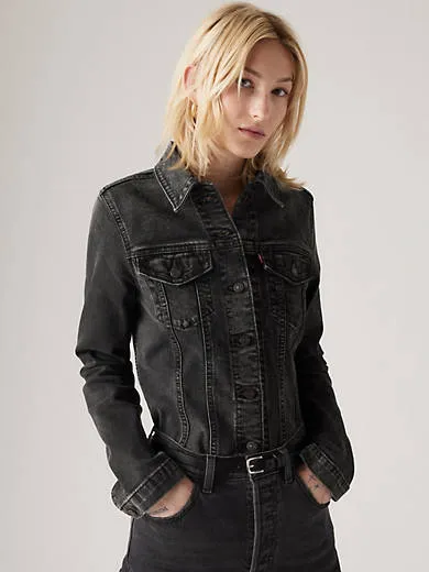 Узкая строгая куртка дальнобойщика Levi's, цвет Born Leader - Medium Wash
Узкая строгая куртка дальнобойщика Levi's, цвет Born Leader - Medium Wash