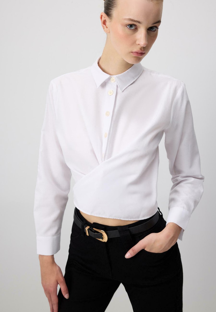 Блуза Touché Privé Button-down blouse, Ecru/Beige
Блуза Touché Privé Button-down blouse, Ecru/Beige