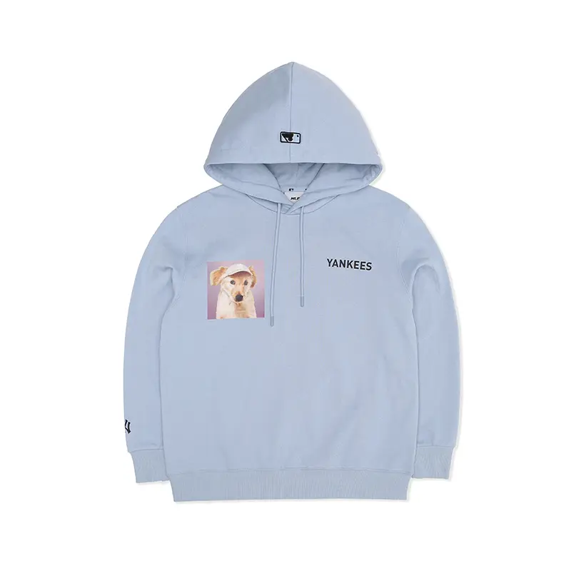 Свитшот New York Yankees унисекс светло-голубой MLB
Свитшот New York Yankees унисекс светло-голубой MLB