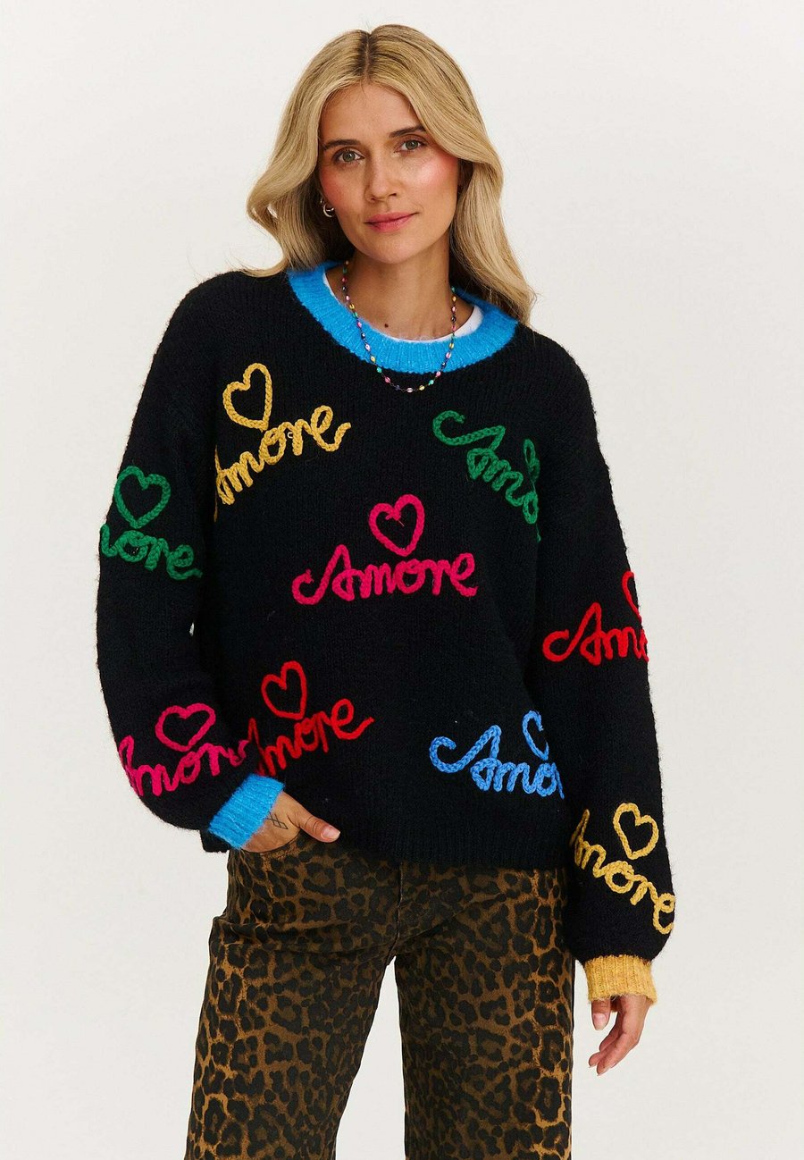 Джемпер NAOKO Jumper, Black
Джемпер NAOKO Jumper, Black