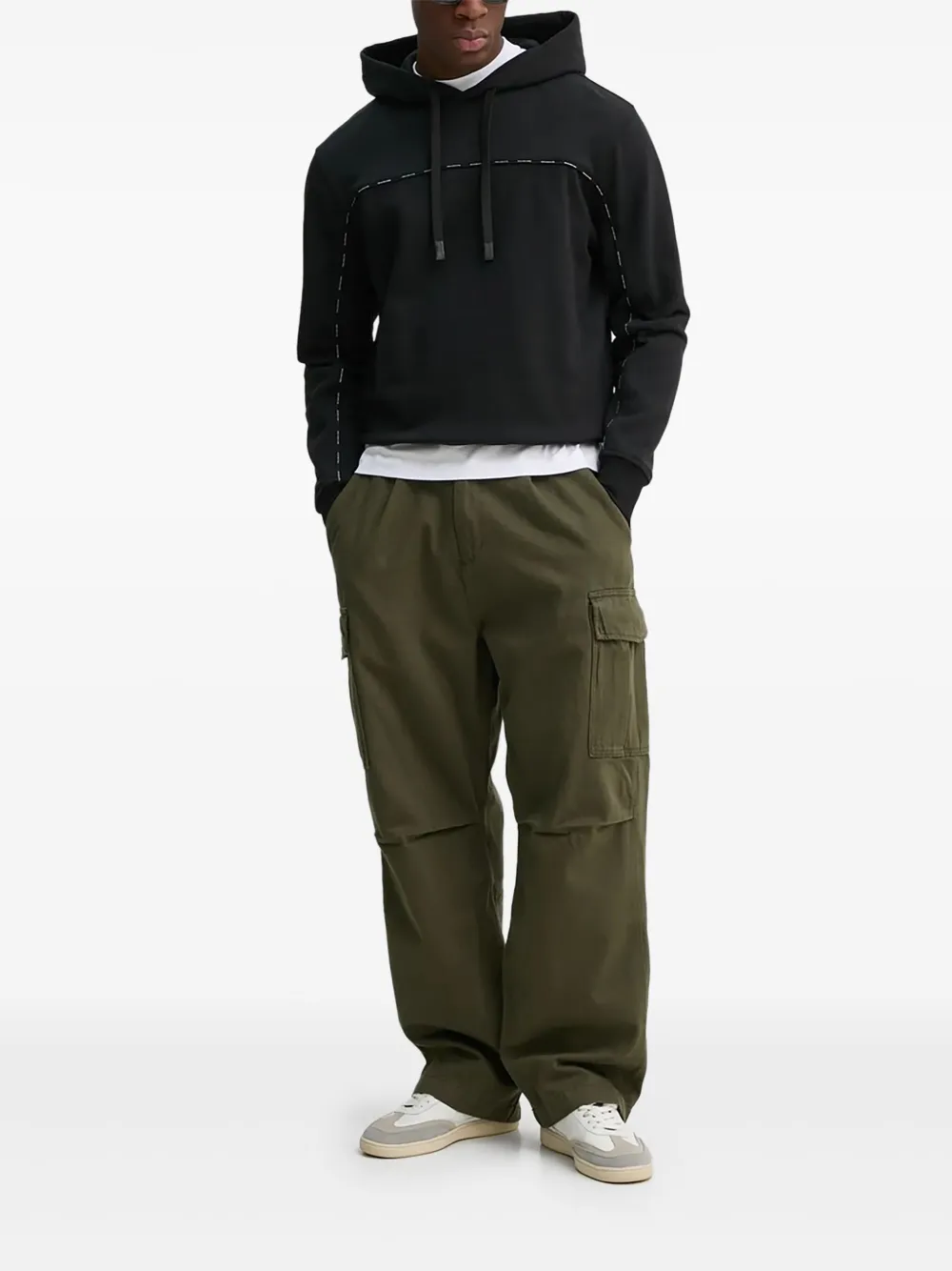 Худи с контрастной строчкой Versace Jeans Couture, черный
Худи с контрастной строчкой Versace Jeans Couture, черный