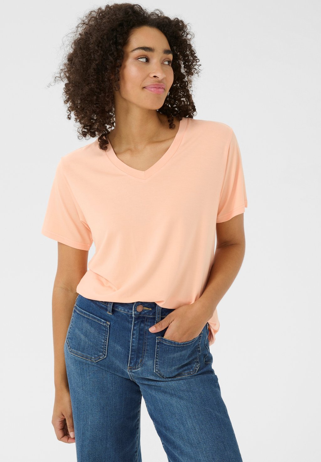 Базовая футболка V-NECK Kaffe, оранжевый
Базовая футболка V-NECK Kaffe, оранжевый