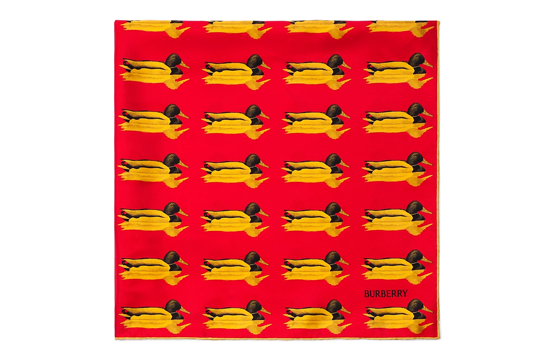 Burberry Шёлковый шарф с утиным принтом, Red
Burberry Шёлковый шарф с утиным принтом, Red