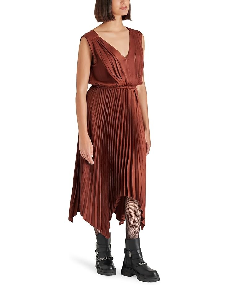 Платье Steve Madden Donna Dress, цвет Cinnamon
Платье Steve Madden Donna Dress, цвет Cinnamon