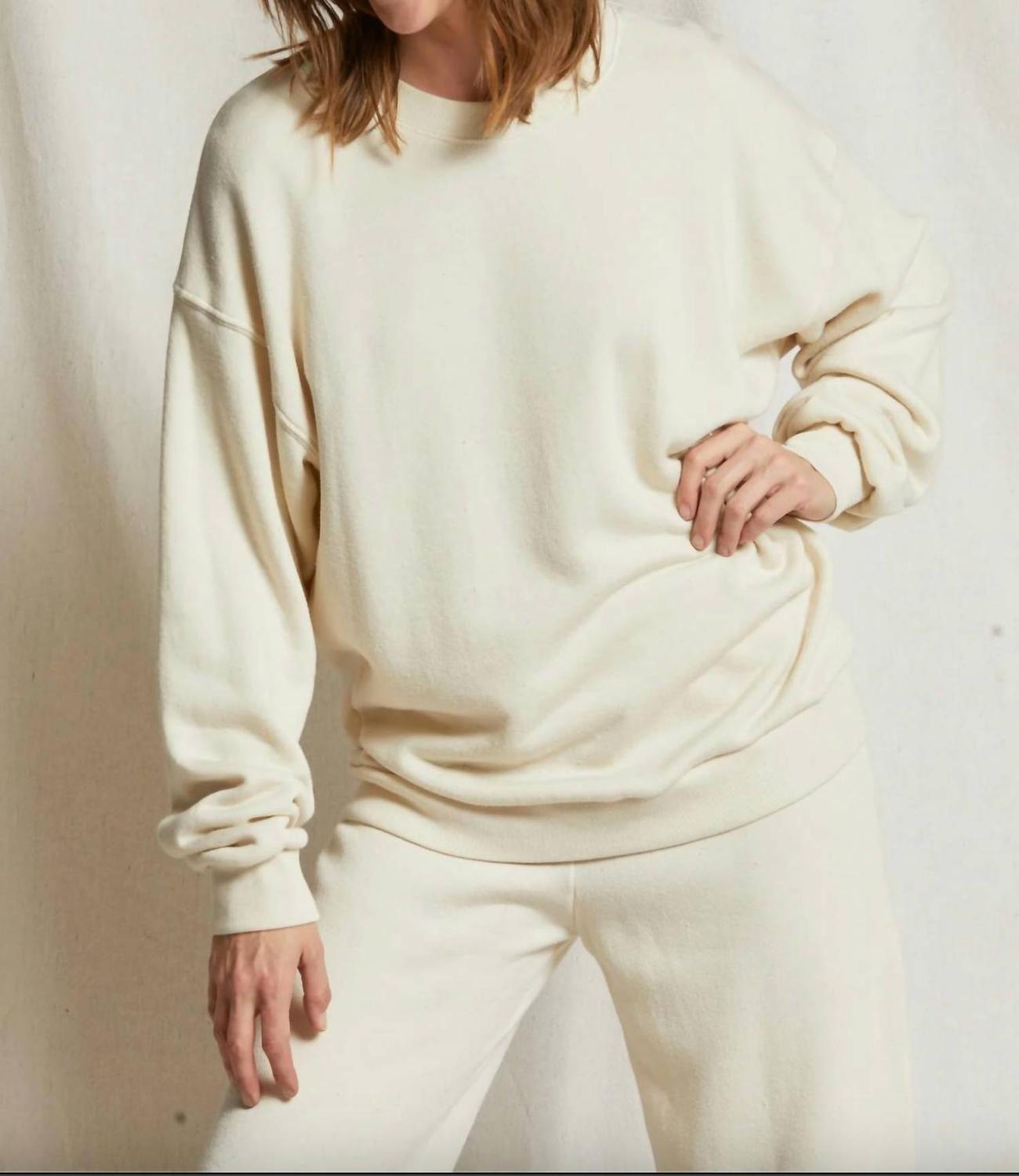 Свитшот Nelly в цвете сахар PERFECTWHITETEE, Sugar
Свитшот Nelly в цвете сахар PERFECTWHITETEE, Sugar