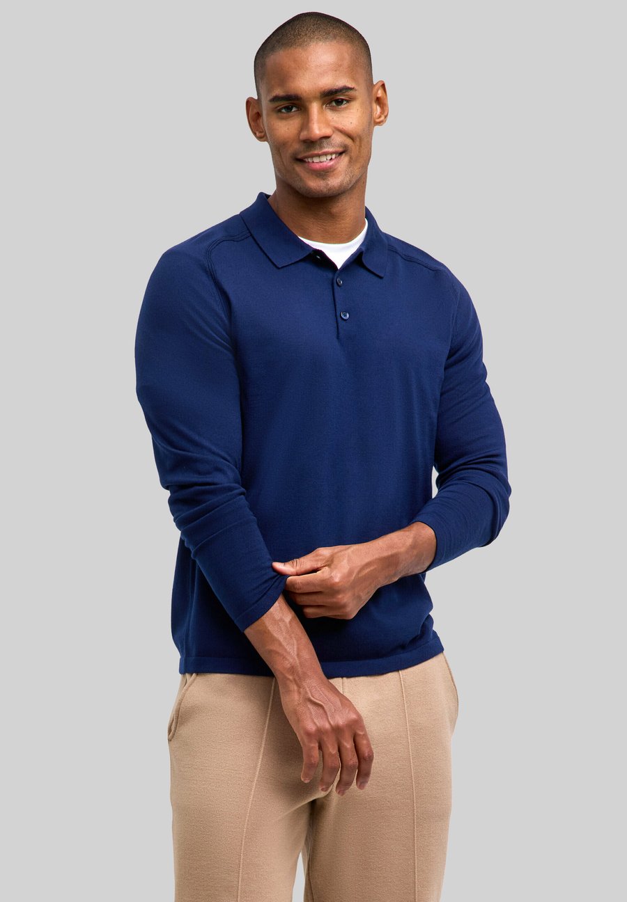 Топ FALKE PREMIUM, Space Blue /Blue
Топ FALKE PREMIUM, Space Blue /Blue