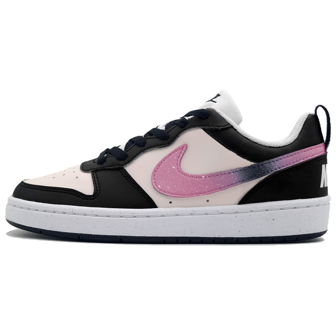 Nike Детские скейтерские кроссовки Court Borough Sweetheart Girlish Slip Resistant Abrasion Resistant низкие Black Pink
Nike Детские скейтерские кроссовки Court Borough Sweetheart Girlish Slip Resistant Abrasion Resistant низкие Black Pink