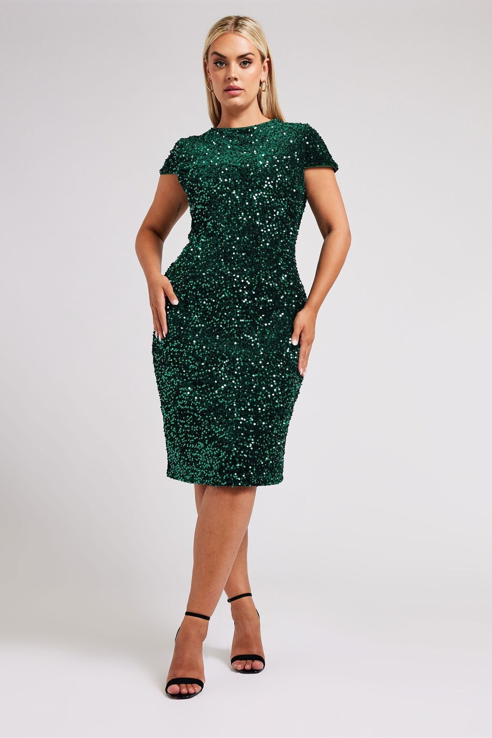 Платье футляр из бархата с пайетками London Yours Curve, зеленый
Платье футляр из бархата с пайетками London Yours Curve, зеленый