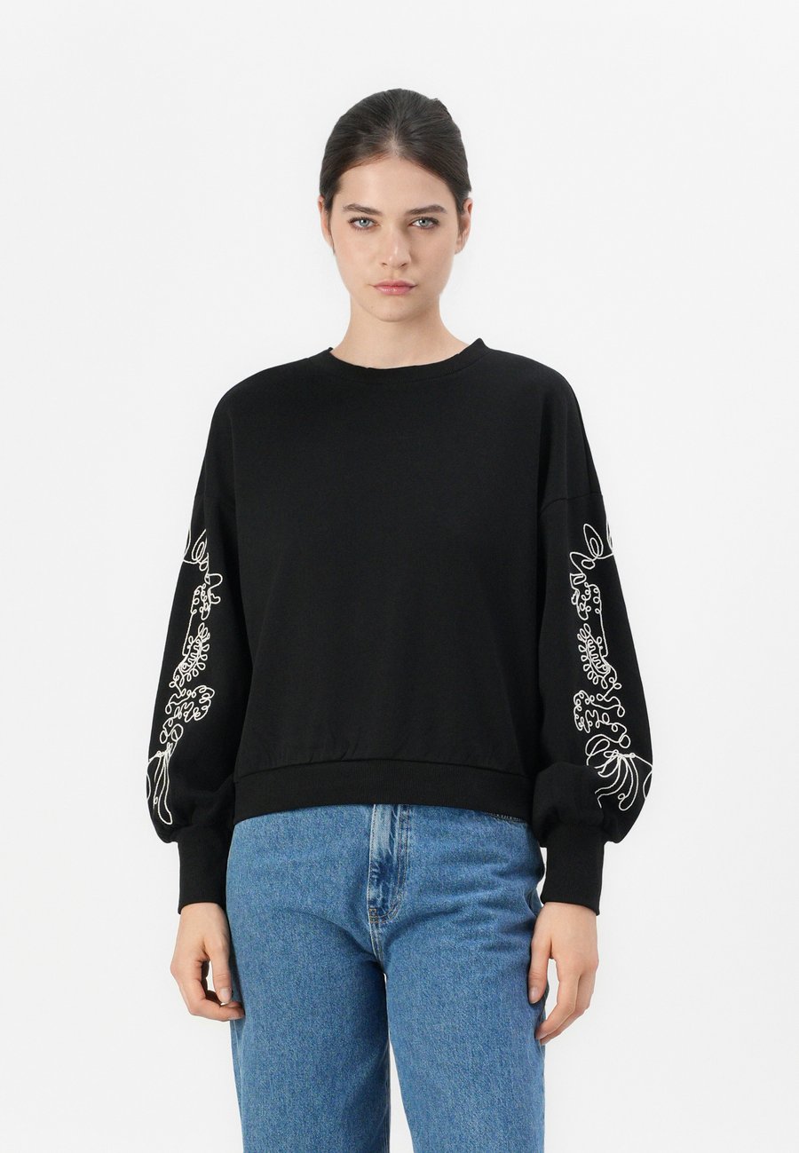 Толстовка ONLY ONLBROOKE O NECK, Black, Черный, Толстовка ONLY ONLBROOKE O NECK, Black
Толстовка ONLY ONLBROOKE O NECK, Black, Черный, Толстовка ONLY ONLBROOKE O NECK, Black