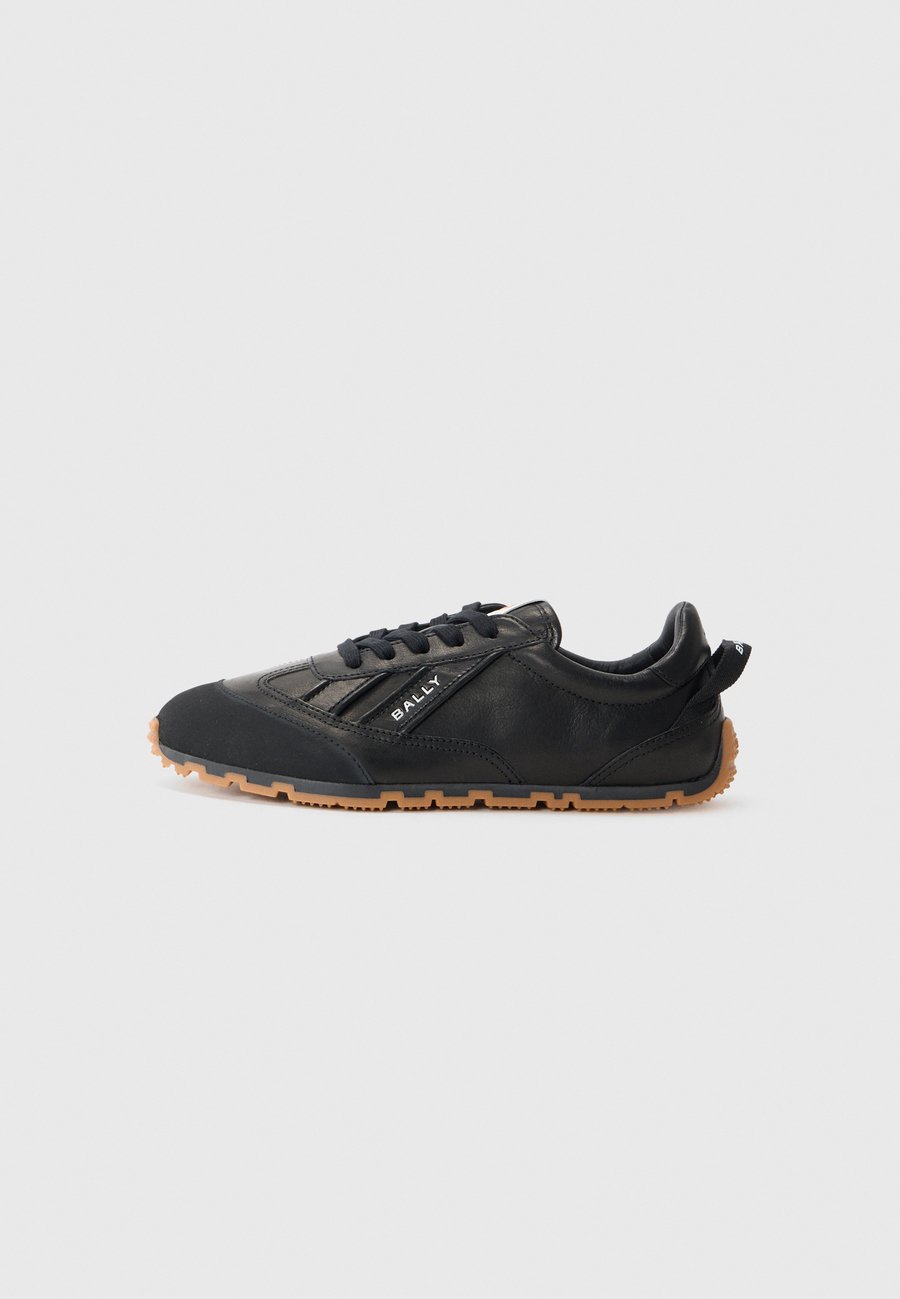 Кроссовки Bally QUARR, Black
Кроссовки Bally QUARR, Black