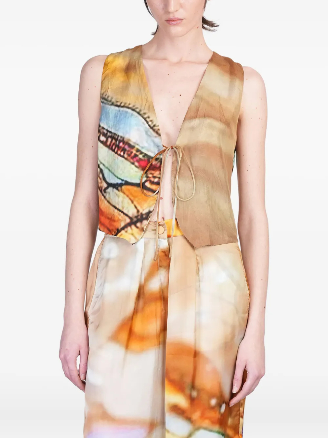 Жилет с графическим принтом YAVI, нейтральный
Жилет с графическим принтом YAVI, нейтральный