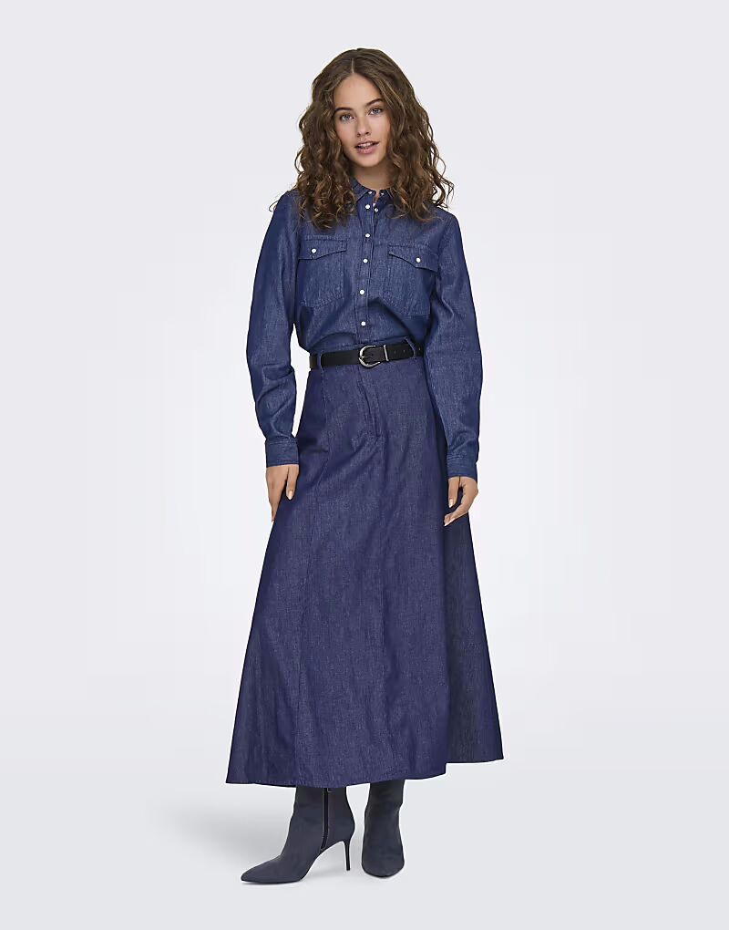 Рубашка JDY из средне-синего денима
Рубашка JDY из средне-синего денима