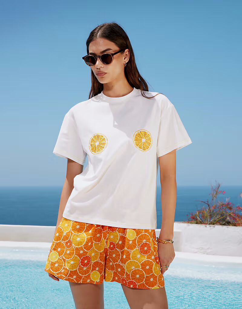 Вышитая оранжевая футболка в комплекте с белым Never Fully Dressed, Оранжевый, Вышитая оранжевая футболка в комплекте с белым Never Fully Dressed
Вышитая оранжевая футболка в комплекте с белым Never Fully Dressed, Оранжевый, Вышитая оранжевая футболка в комплекте с белым Never Fully Dressed