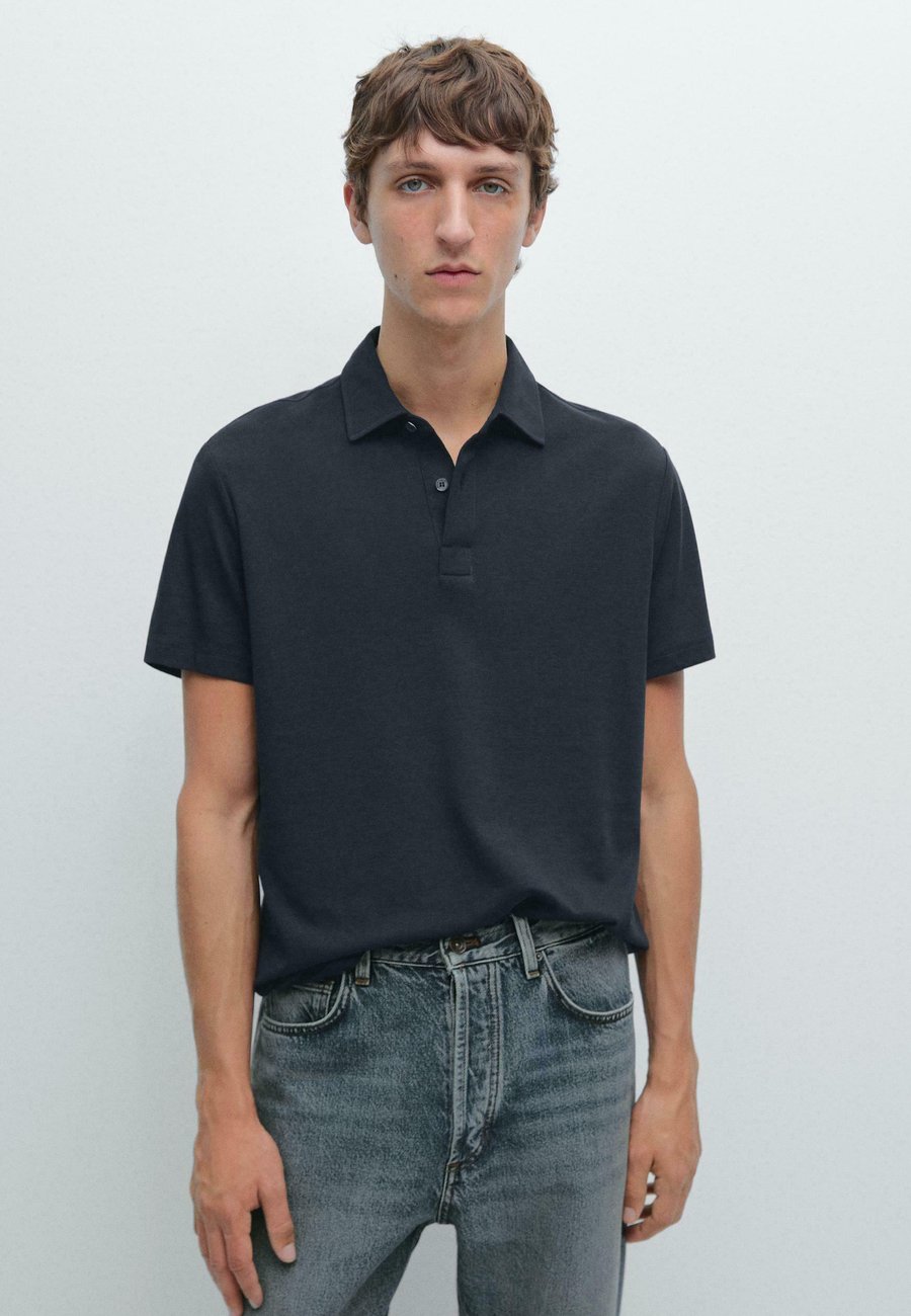 Поло Massimo Dutti SHORT SLEEVE POLO NECK, Dark Blue
Поло Massimo Dutti SHORT SLEEVE POLO NECK, Dark Blue