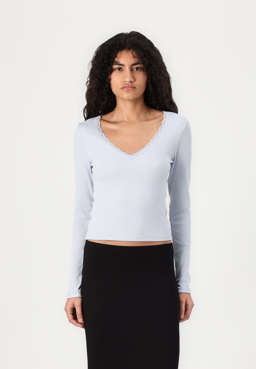 Топ с длинными рукавами Gina Tricot, светло-голубой
Топ с длинными рукавами Gina Tricot, светло-голубой