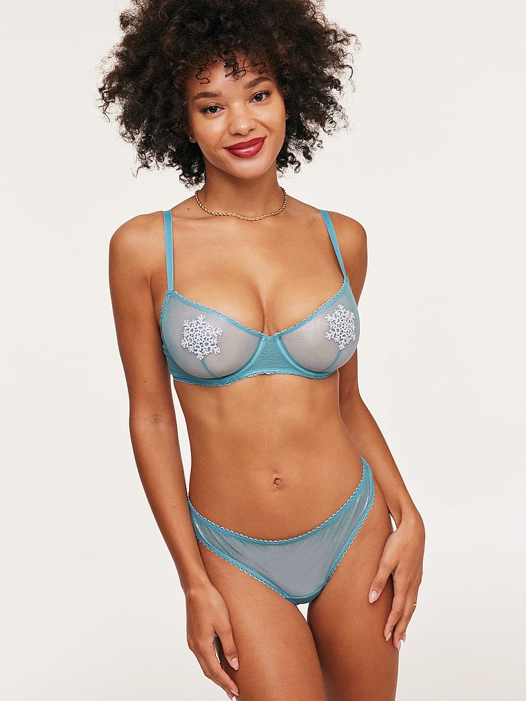 Деми бюстгальтер Alyshia Adore Me, snowflake motif
Деми бюстгальтер Alyshia Adore Me, snowflake motif