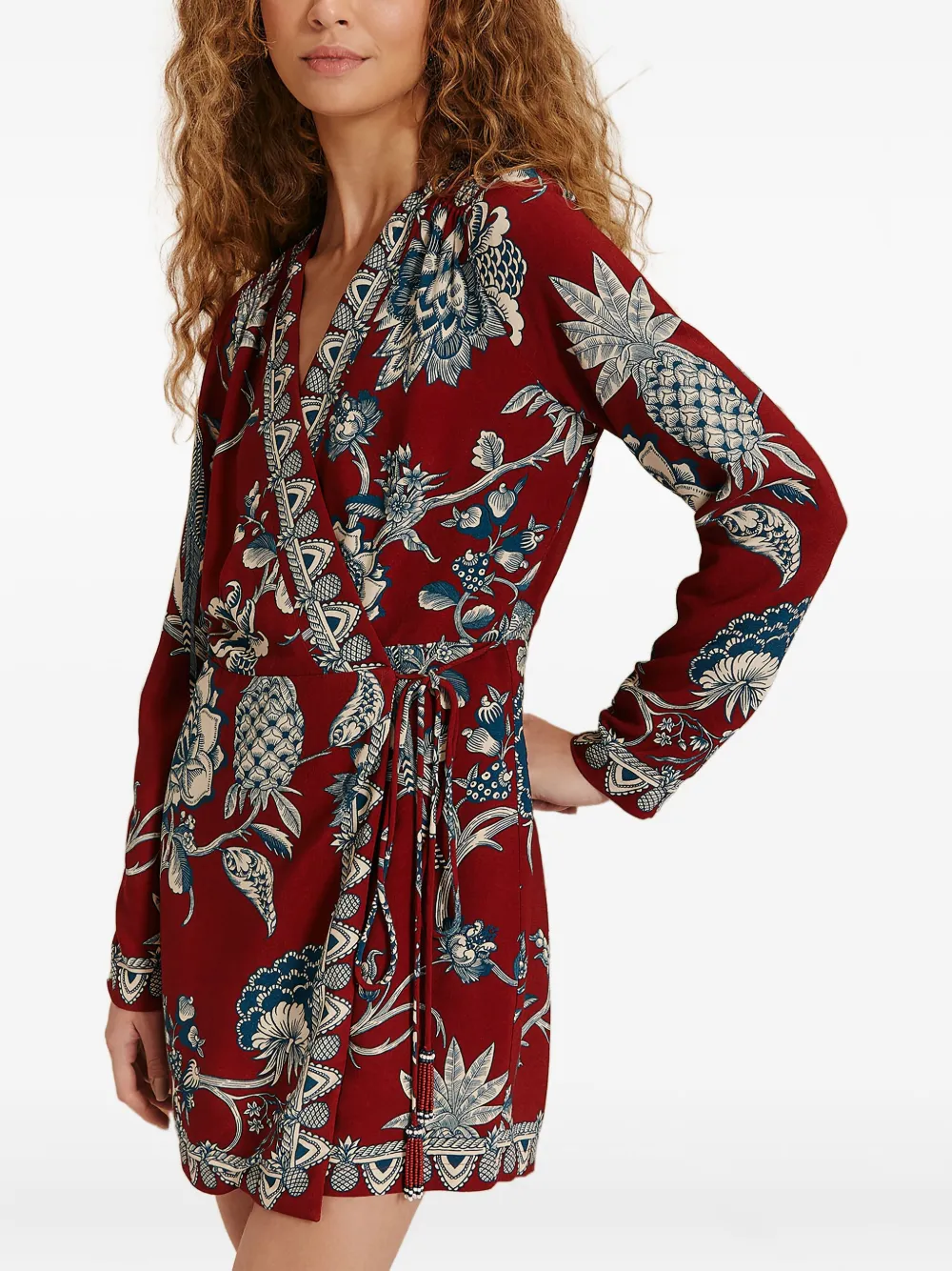 Платье мини с цветочным принтом FARM Rio, красный
Платье мини с цветочным принтом FARM Rio, красный