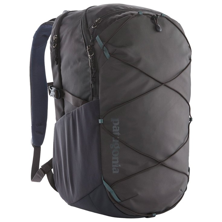 Рюкзак Refugio Day Pack 30л, тлеющий синий Patagonia
Рюкзак Refugio Day Pack 30л, тлеющий синий Patagonia