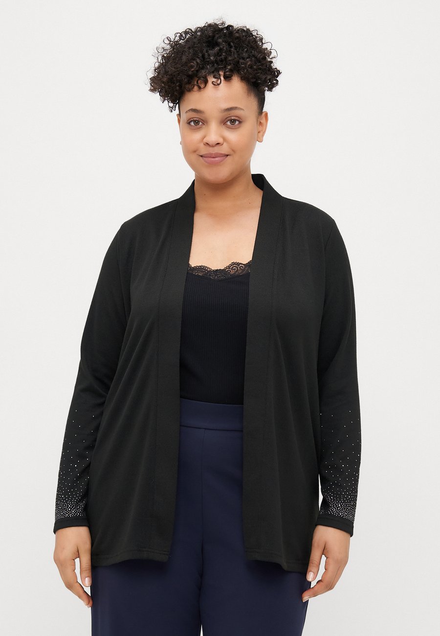 Кардиган ONLY Carmakoma CARALBA V NECK CARDIGAN, Black /Black
Кардиган ONLY Carmakoma CARALBA V NECK CARDIGAN, Black /Black