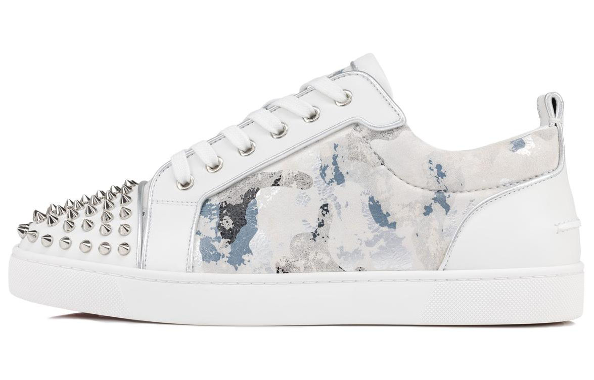 Кожаные кроссовки Louis Junior Spikes Christian Louboutin, белый
Кожаные кроссовки Louis Junior Spikes Christian Louboutin, белый