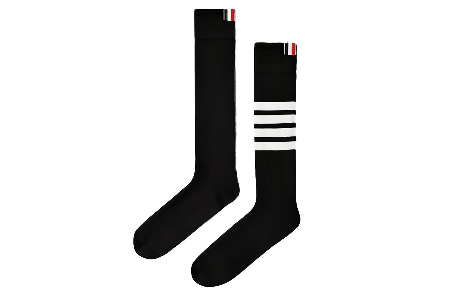 Длинные полосатые носки THOM BROWNE, черный
Длинные полосатые носки THOM BROWNE, черный