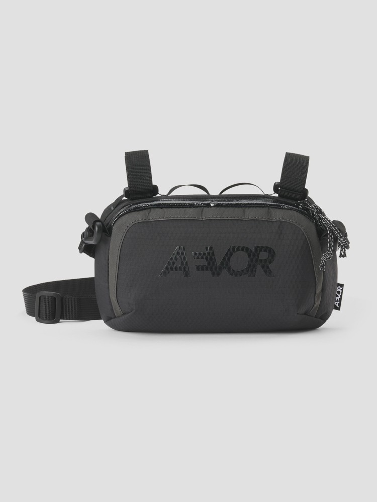 Сумка через плечо AEVOR Bar Mini Umhängetasche, proof black, Черный, Сумка через плечо AEVOR Bar Mini Umhängetasche, proof black
Сумка через плечо AEVOR Bar Mini Umhängetasche, proof black, Черный, Сумка через плечо AEVOR Bar Mini Umhängetasche, proof black