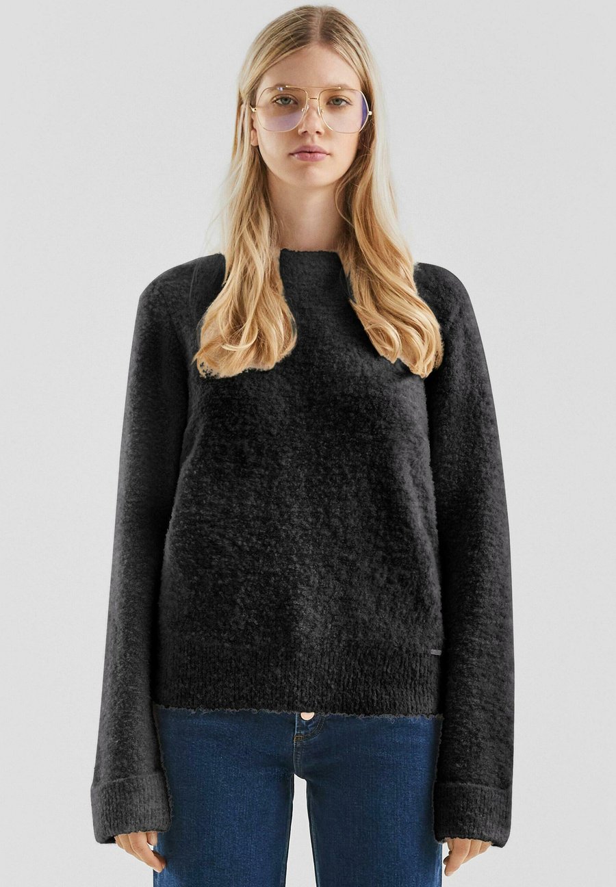 Джемпер QS PULLOVER, Schwarz/Black
Джемпер QS PULLOVER, Schwarz/Black