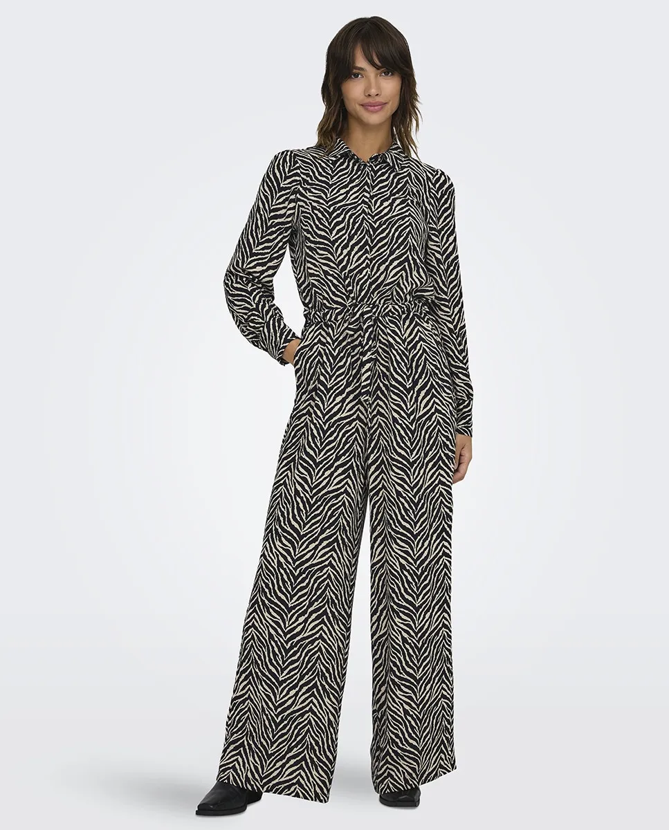 Женский длинный комбинезон с регулируемым поясом в стиле анималистичного принта Only, черный
Женский длинный комбинезон с регулируемым поясом в стиле анималистичного принта Only, черный