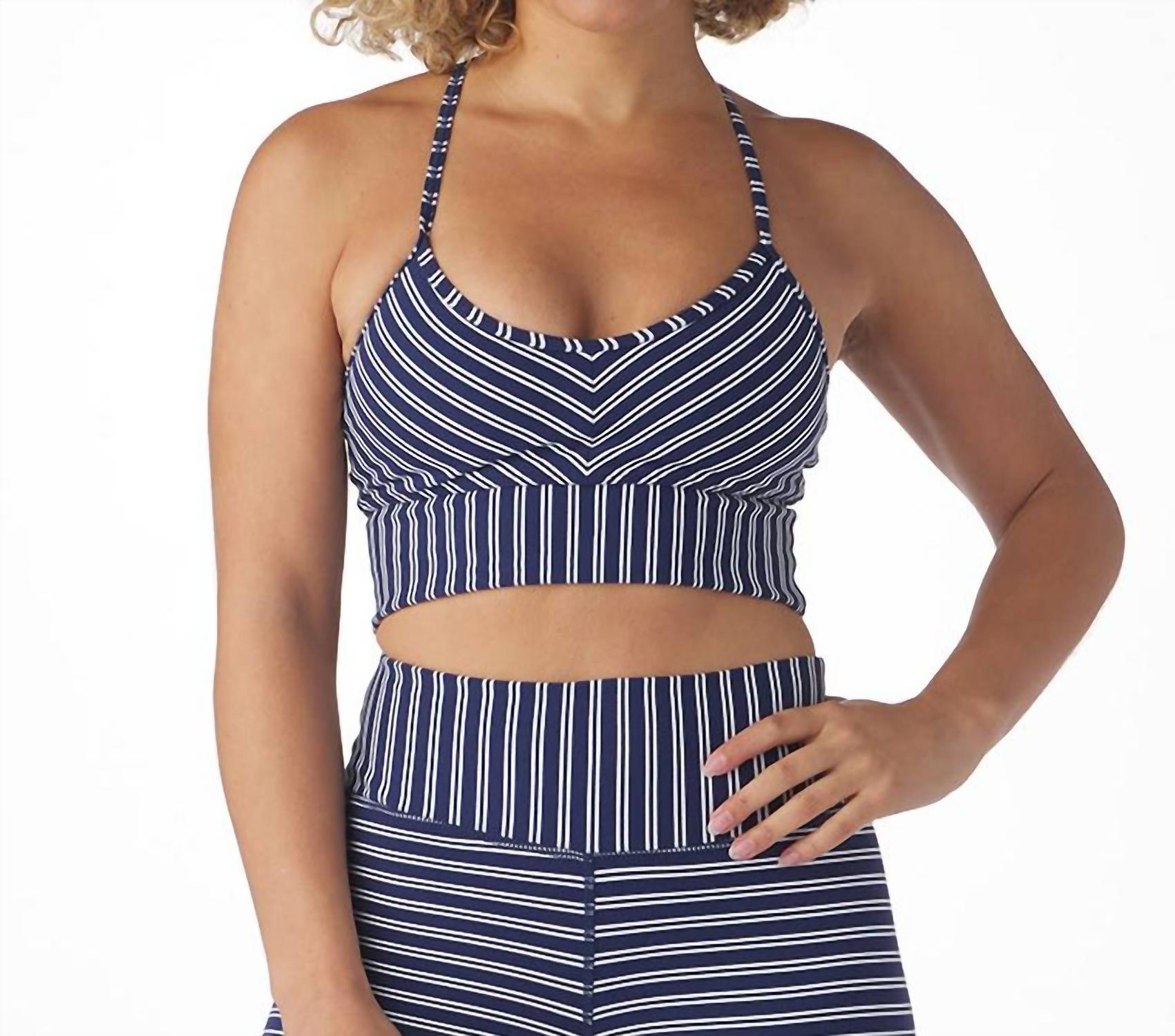 Спортивный бюстгальтер Premier в морскую полоску Glyder, Nautical Stripe
Спортивный бюстгальтер Premier в морскую полоску Glyder, Nautical Stripe