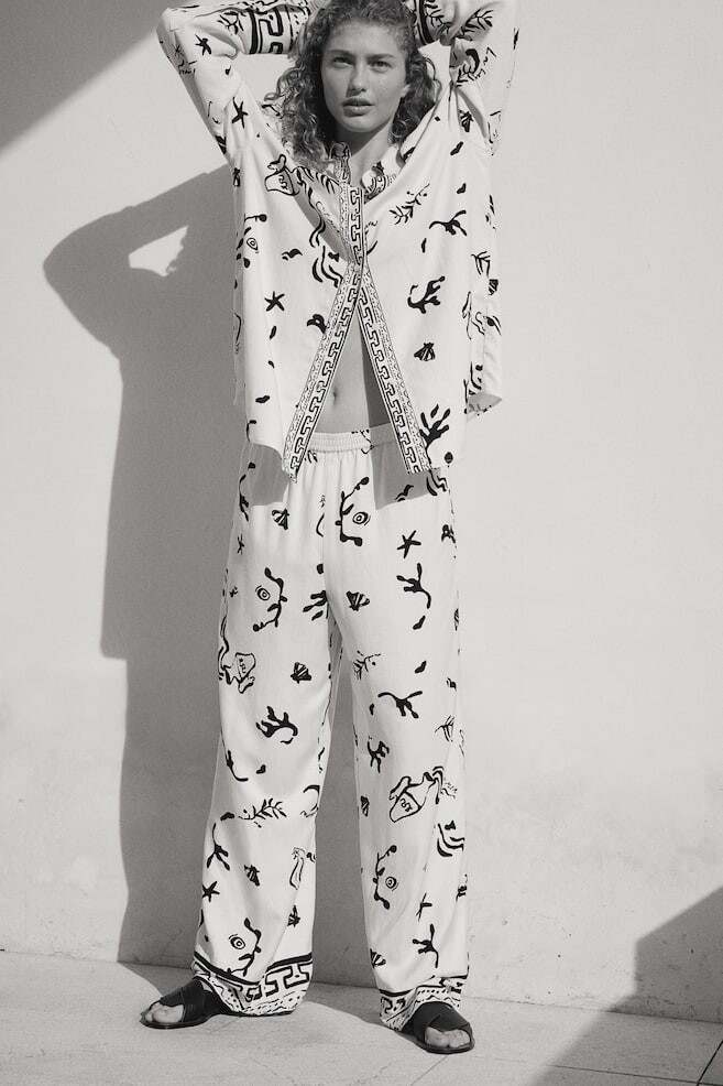 Брюки из смеси льна H&M, мультиколор
Брюки из смеси льна H&M, мультиколор