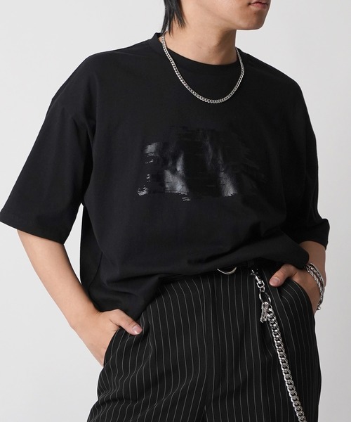 Футболка с коротким рукавом, абстрактный графический принт из фольги Confirm, черный
Футболка с коротким рукавом, абстрактный графический принт из фольги Confirm, черный