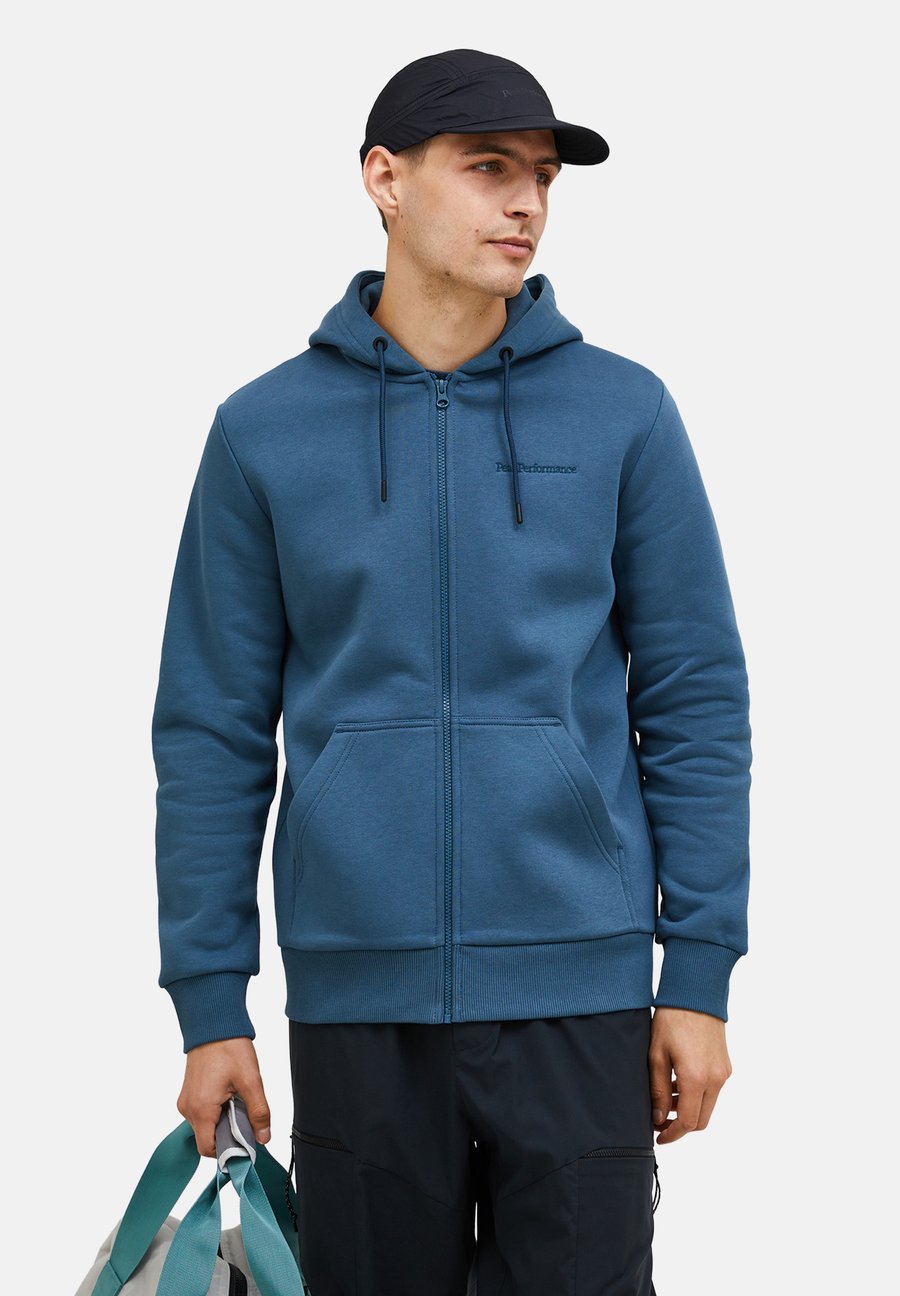 Толстовка Peak Performance ORIGINAL SMALL LOGO, Taubenblau/Blue
Толстовка Peak Performance ORIGINAL SMALL LOGO, Taubenblau/Blue