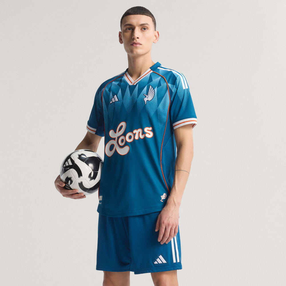 Джерси Adidas Minnesota United FC 2025 Archive Authentic Jersey, цвет Legend Marine
Джерси Adidas Minnesota United FC 2025 Archive Authentic Jersey, цвет Legend Marine