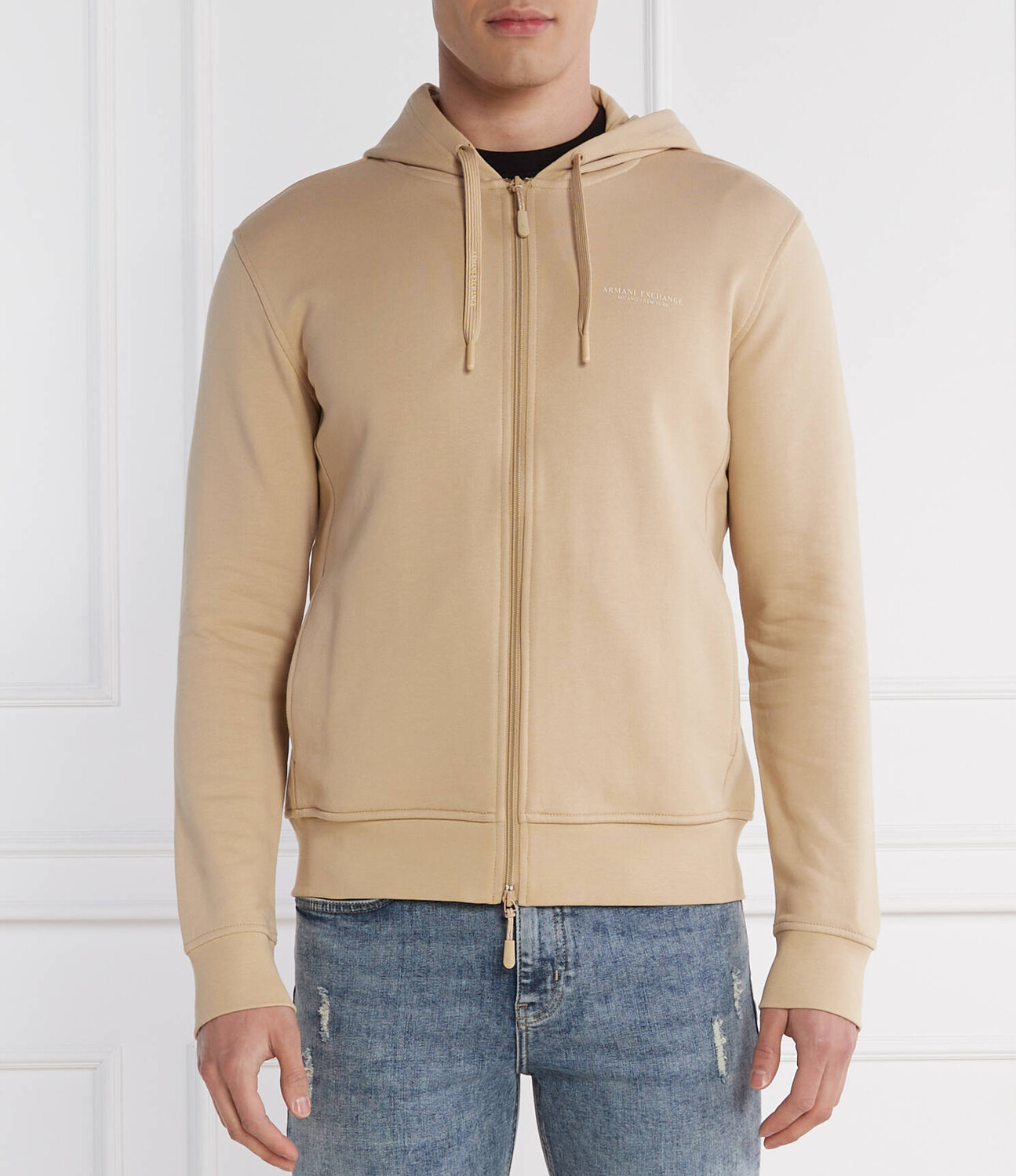 Толстовка Armani Exchange Regular Fit, бежевый
Толстовка Armani Exchange Regular Fit, бежевый