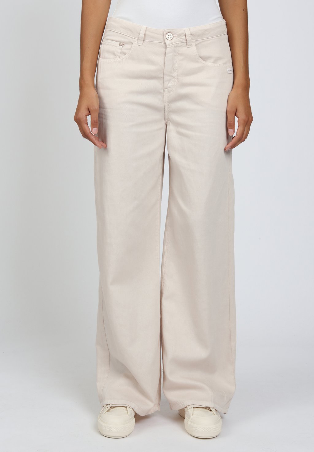Джинсы свободного кроя WIDE 94CARLOTTA Gang, кремовый
Джинсы свободного кроя WIDE 94CARLOTTA Gang, кремовый