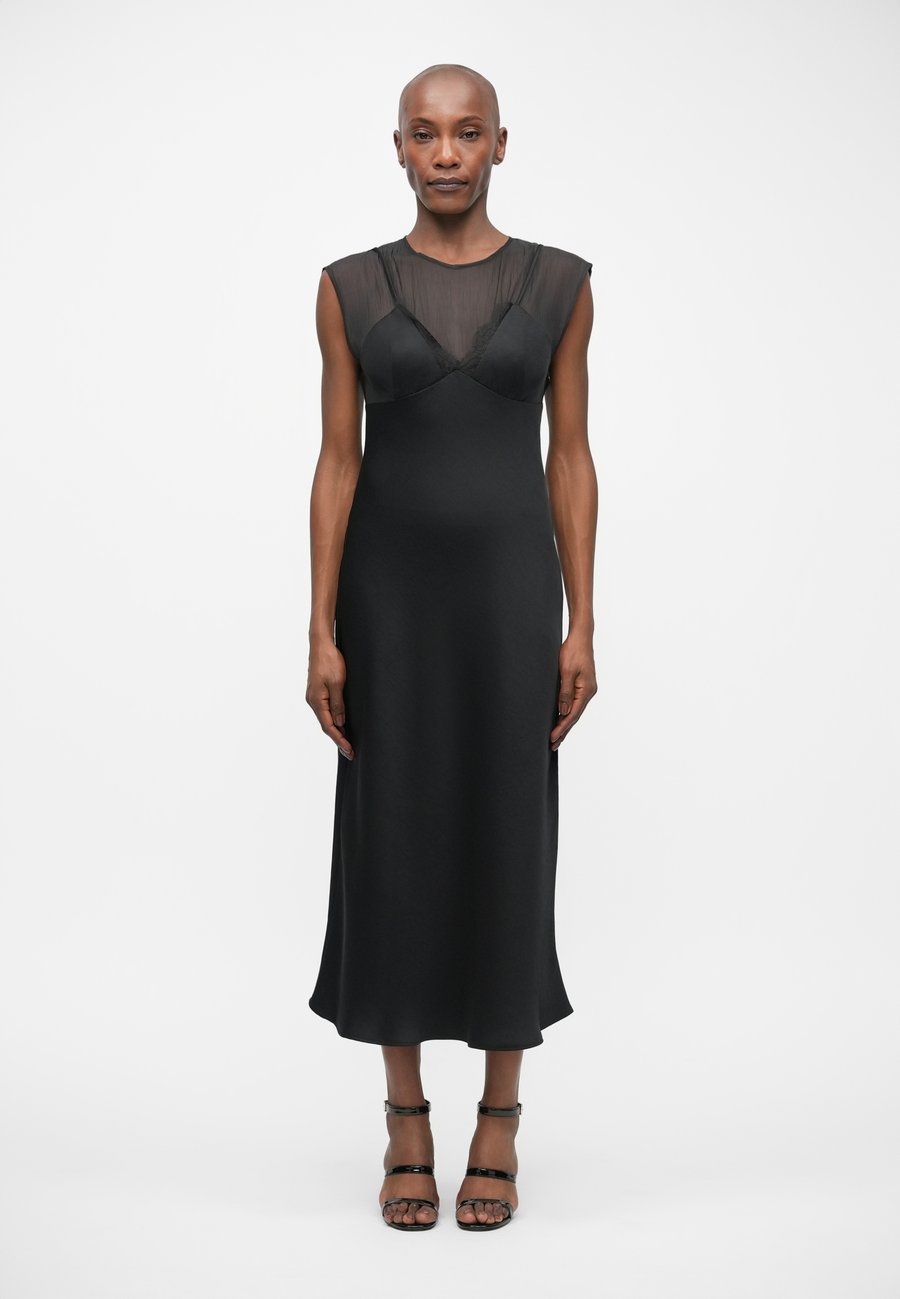 Платье Claudie Pierlot REGAN, Noir/Black
Платье Claudie Pierlot REGAN, Noir/Black