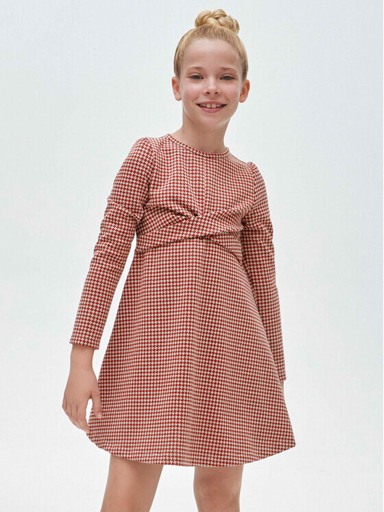 Платье на каждый день, стандартного кроя Mayoral, красный
Платье на каждый день, стандартного кроя Mayoral, красный